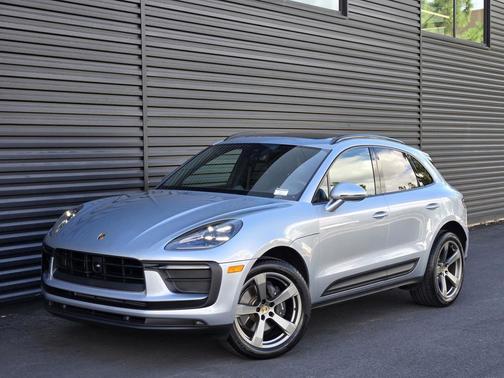 2025 Porsche Macan T