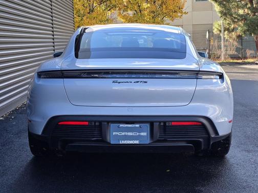 2026 Porsche Taycan GTS