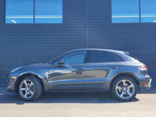 2024 Porsche Macan Base