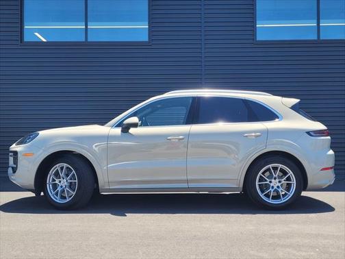 2025 Porsche Cayenne
