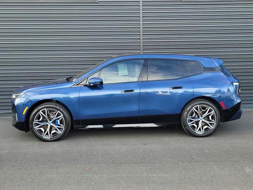 2024 BMW iX xDrive50