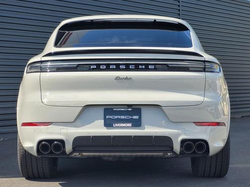 2025 Porsche Cayenne Turbo