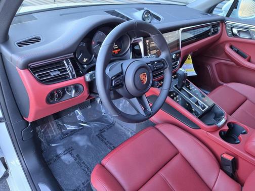 2026 Porsche Macan S