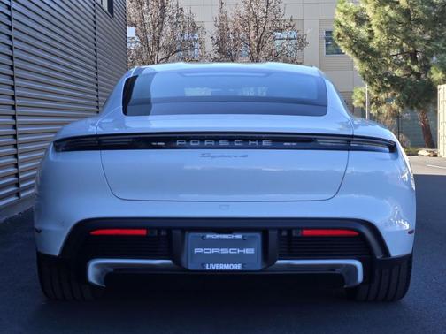 2026 Porsche Taycan 4