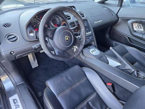 2013 Lamborghini Gallardo LP550-2