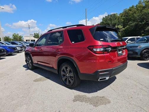 2025 Honda Pilot Sport