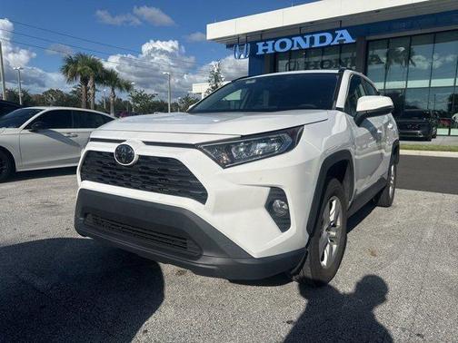 2021 Toyota RAV4 XLE