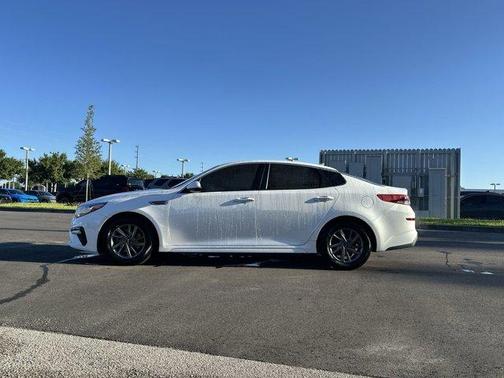 2020 Kia Optima LX