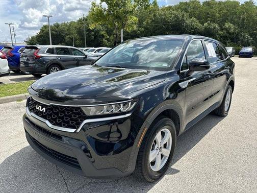 2022 Kia Sorento LX