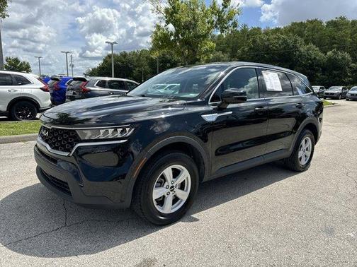 2022 Kia Sorento LX