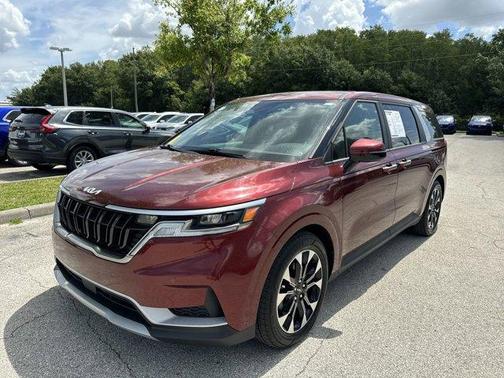 2024 Kia Carnival EX