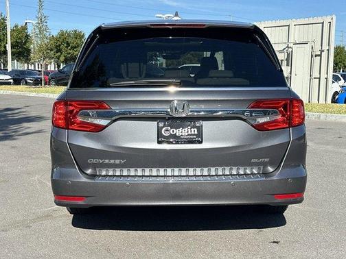 2018 Honda Odyssey Elite