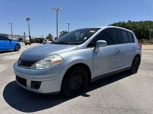 2010 Nissan Versa 1.8 S