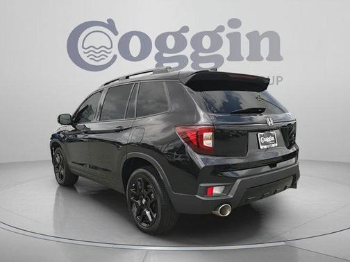 Crystal Black Pearl 2024 Honda Passport Black Edition