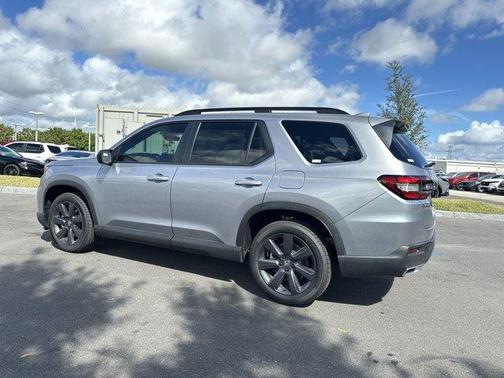 2025 Honda Pilot Sport