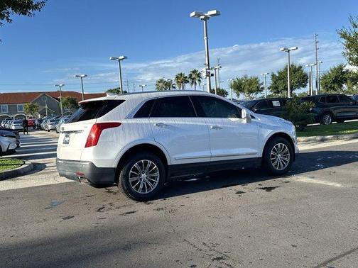 2017 Cadillac XT5 Luxury