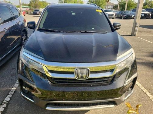 Crystal Black Pearl 2021 Honda Pilot Touring 8-Passenger