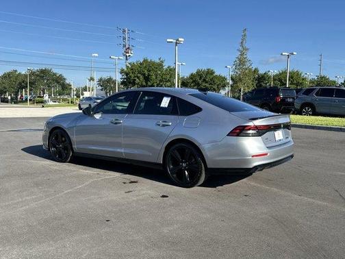2023 Honda Accord Hybrid Sport-L