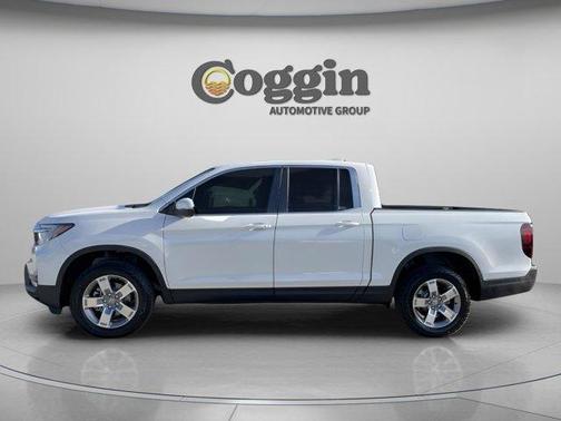 Platinum White Pearl 2026 Honda Ridgeline RTL