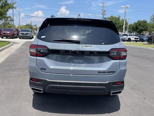 2025 Honda Pilot Black Edition