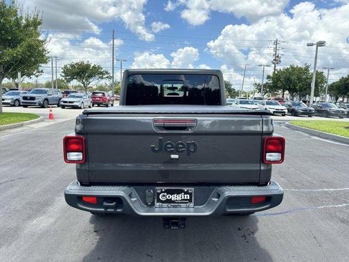 2020 Jeep Gladiator Sport