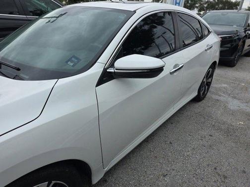 2017 Honda Civic Touring