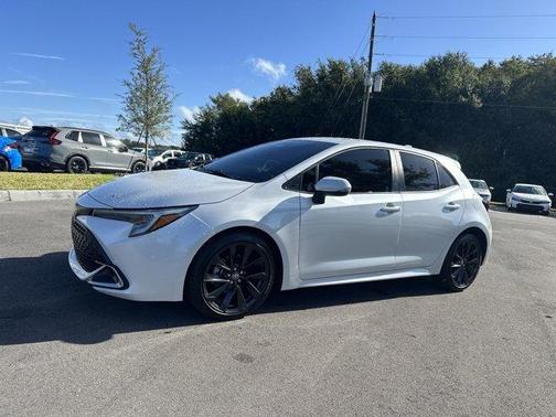 2023 Toyota Corolla Hatchback XSE