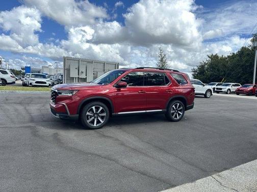 2025 Honda Pilot Touring