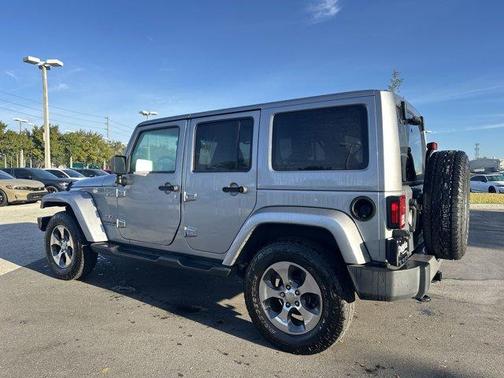 2017 Jeep Wrangler Unlimited Sahara