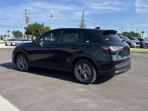 2026 Honda HR-V LX