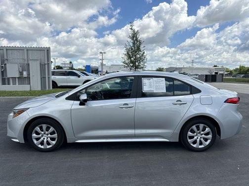2023 Toyota Corolla LE