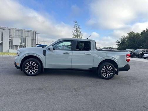 2023 Ford Maverick Lariat