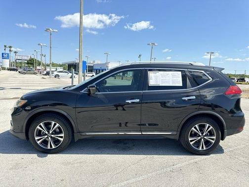 2017 Nissan Rogue SL