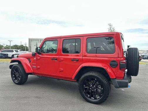 2024 Jeep Wrangler 4xe Sahara