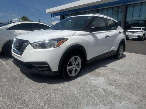 2018 Nissan Kicks S