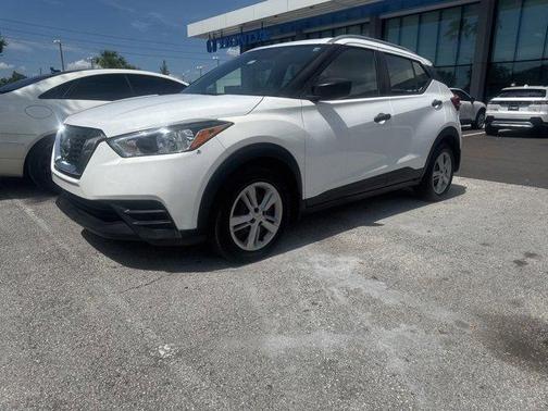 2018 Nissan Kicks S
