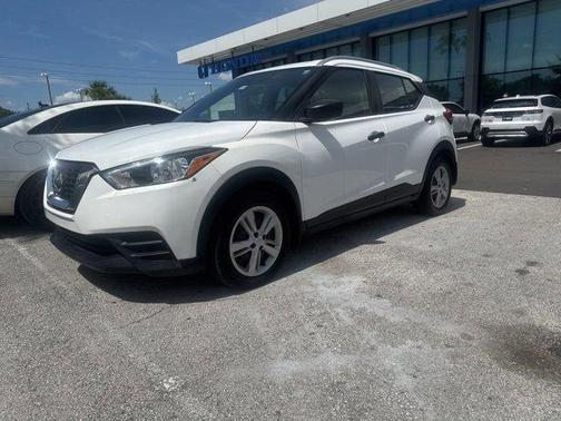 2018 Nissan Kicks S