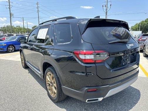 2024 Honda Pilot Touring