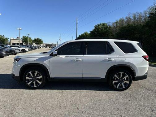 2025 Honda Pilot Touring