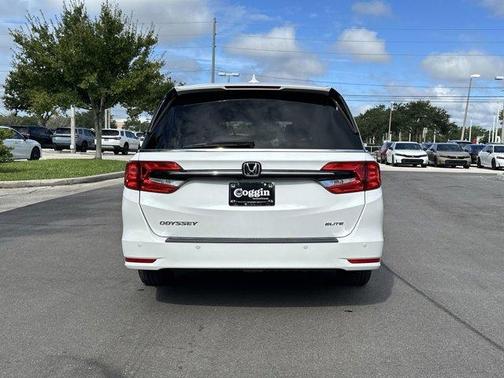 2021 Honda Odyssey Elite
