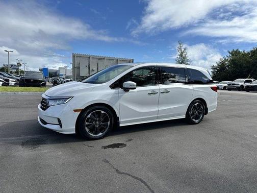 2021 Honda Odyssey Elite