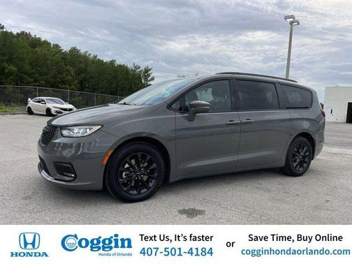 2021 Chrysler Pacifica Touring