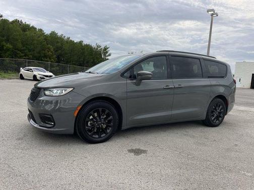2021 Chrysler Pacifica Touring