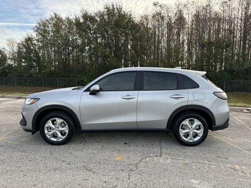 2025 Honda HR-V LX
