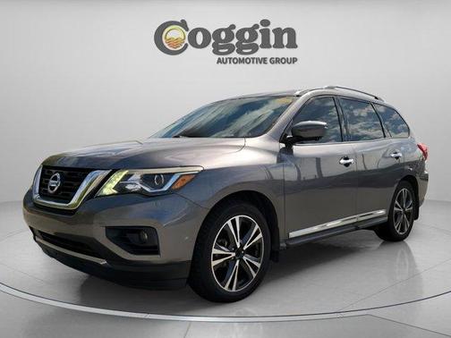 2017 Nissan Pathfinder Platinum