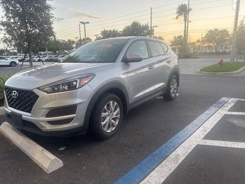 2020 Hyundai TUCSON SE