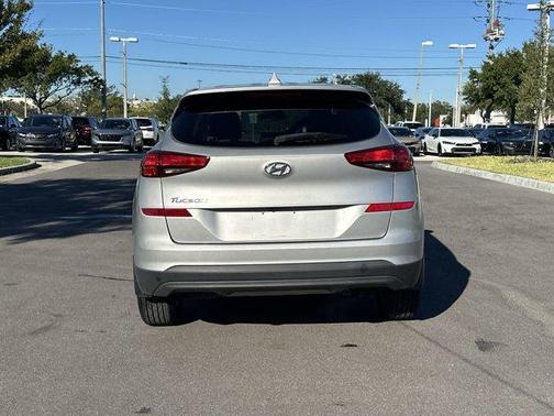 2020 Hyundai TUCSON SE