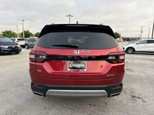 2025 Honda Pilot Touring