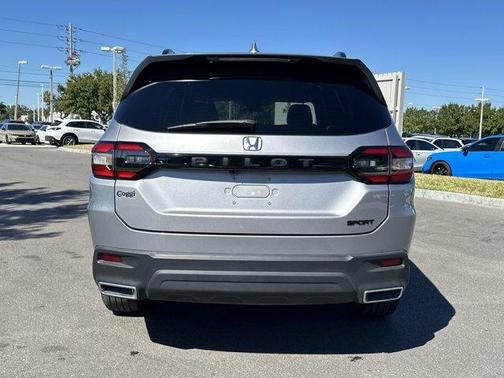 2025 Honda Pilot Sport