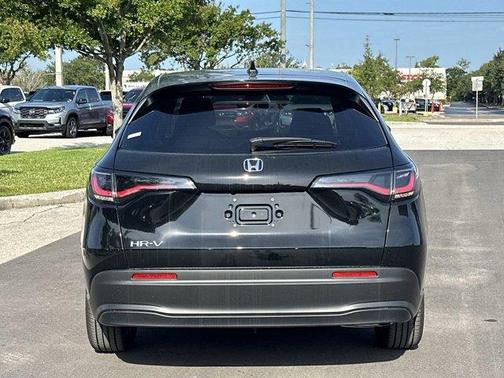 2026 Honda HR-V LX